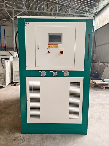 94365de367820240f5c033875ffdefff