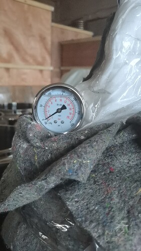 Pressure gauge