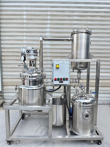 Decarb reactor pics (11)