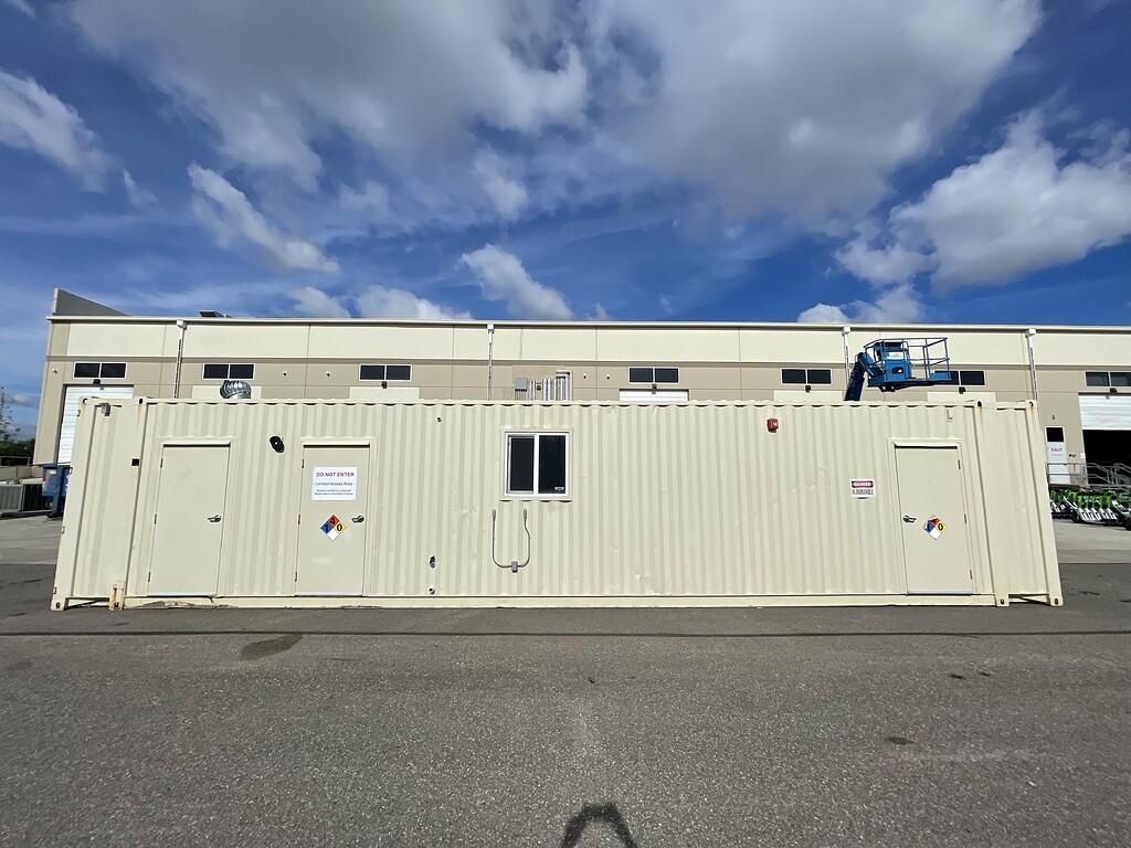 Extactiontek ets MEP 30 and ovens and 45ft storage container For Sale Future4200