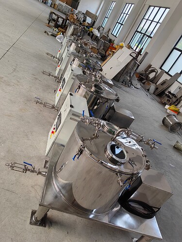 New centrifuge 110L (4)