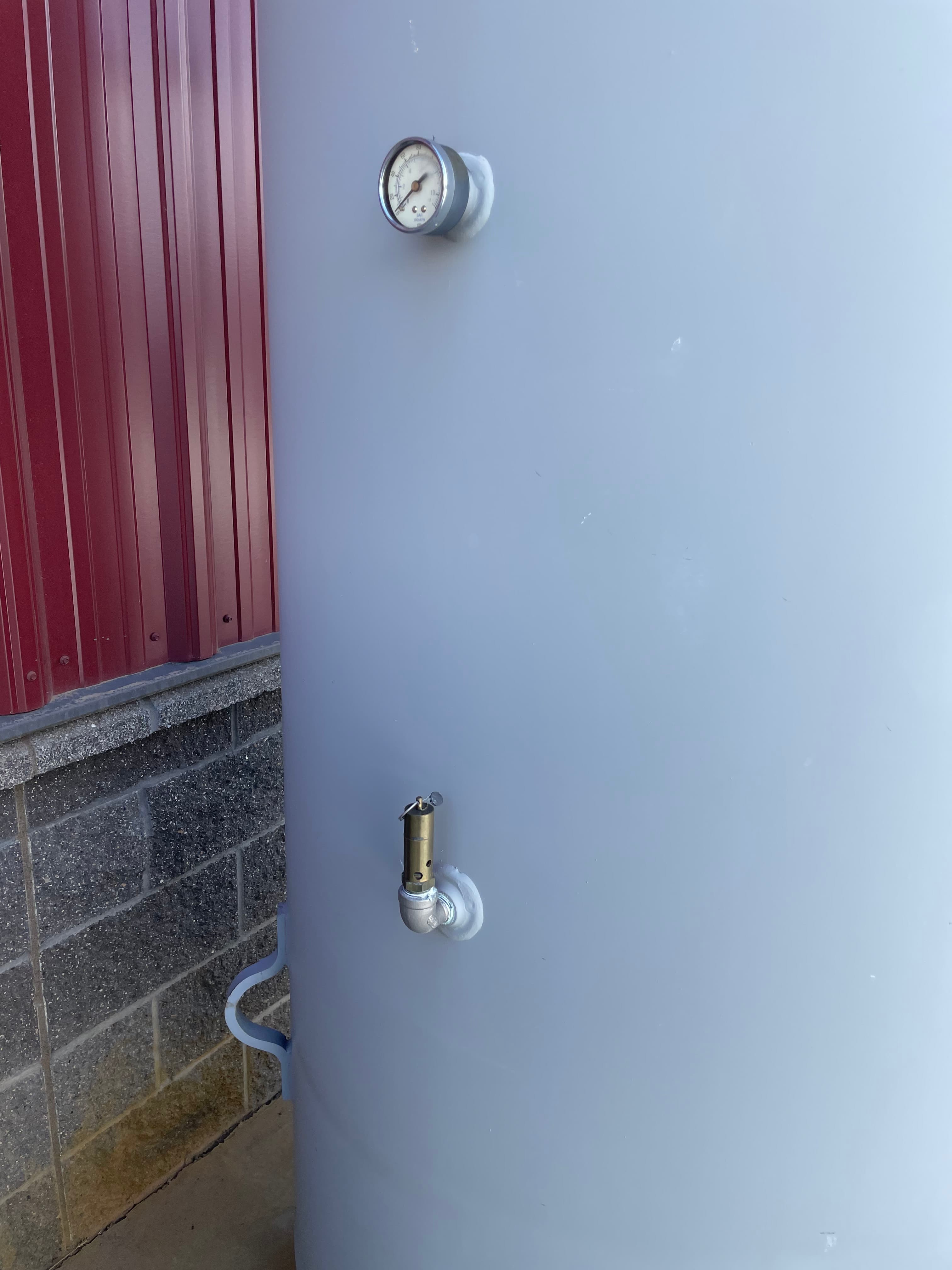 SOLD Ingersoll-Rand rs30i RS301-A145 screw air compressor and tank