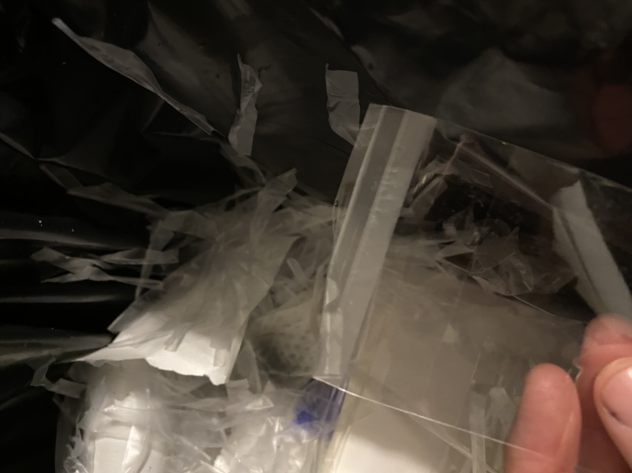 getting-rid-of-static-charge-on-plastic-cannabusiness-future4200