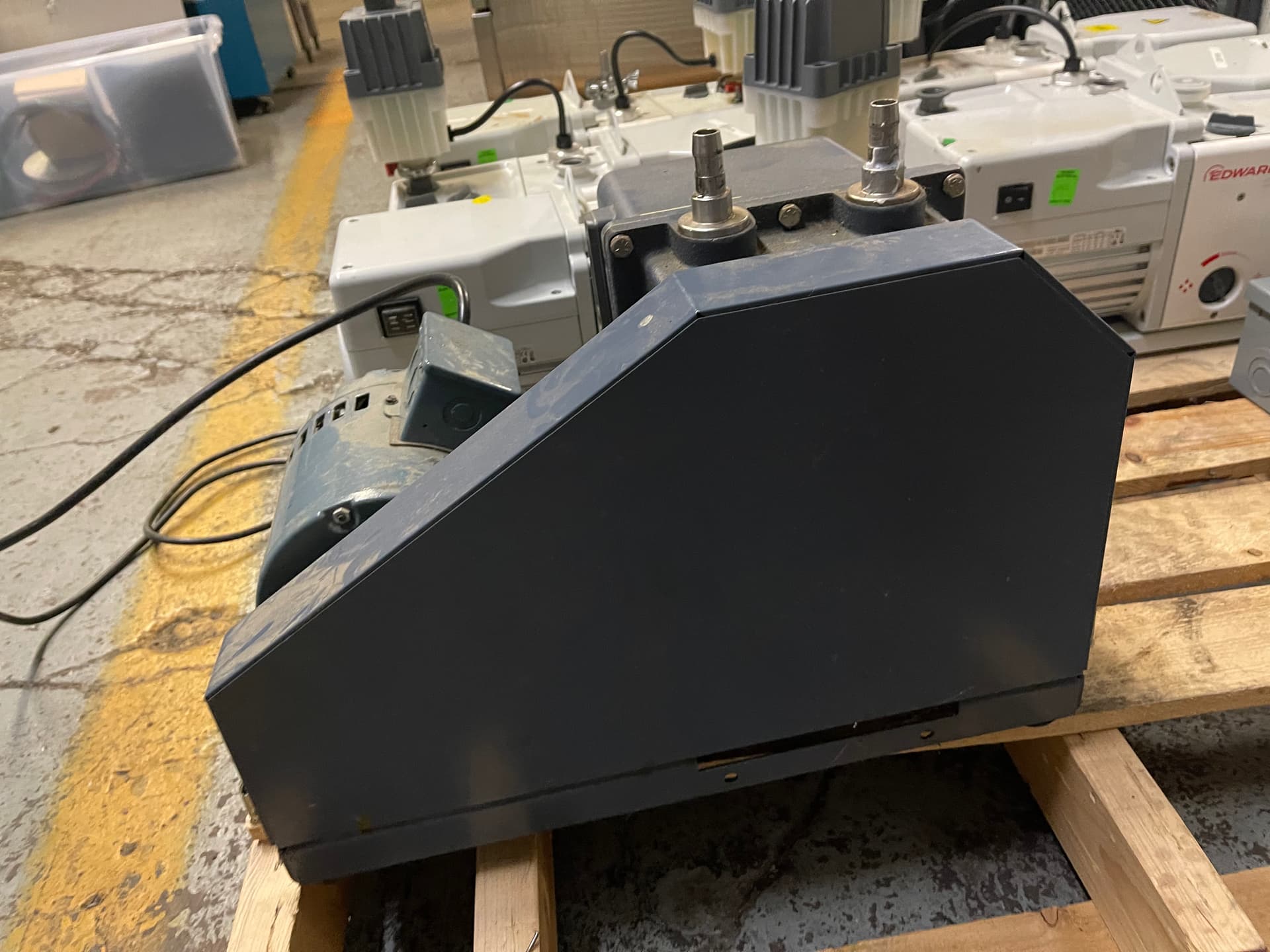 Vacuum pumps Edward 8, and Welch 1405 For Sale Future4200