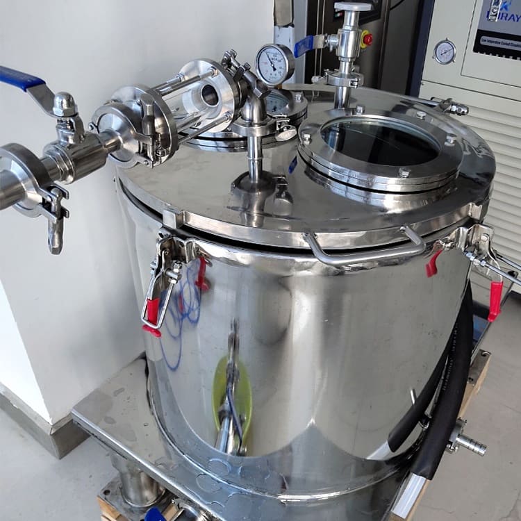 Centrifuge, used for cold extraction Vendors Future4200