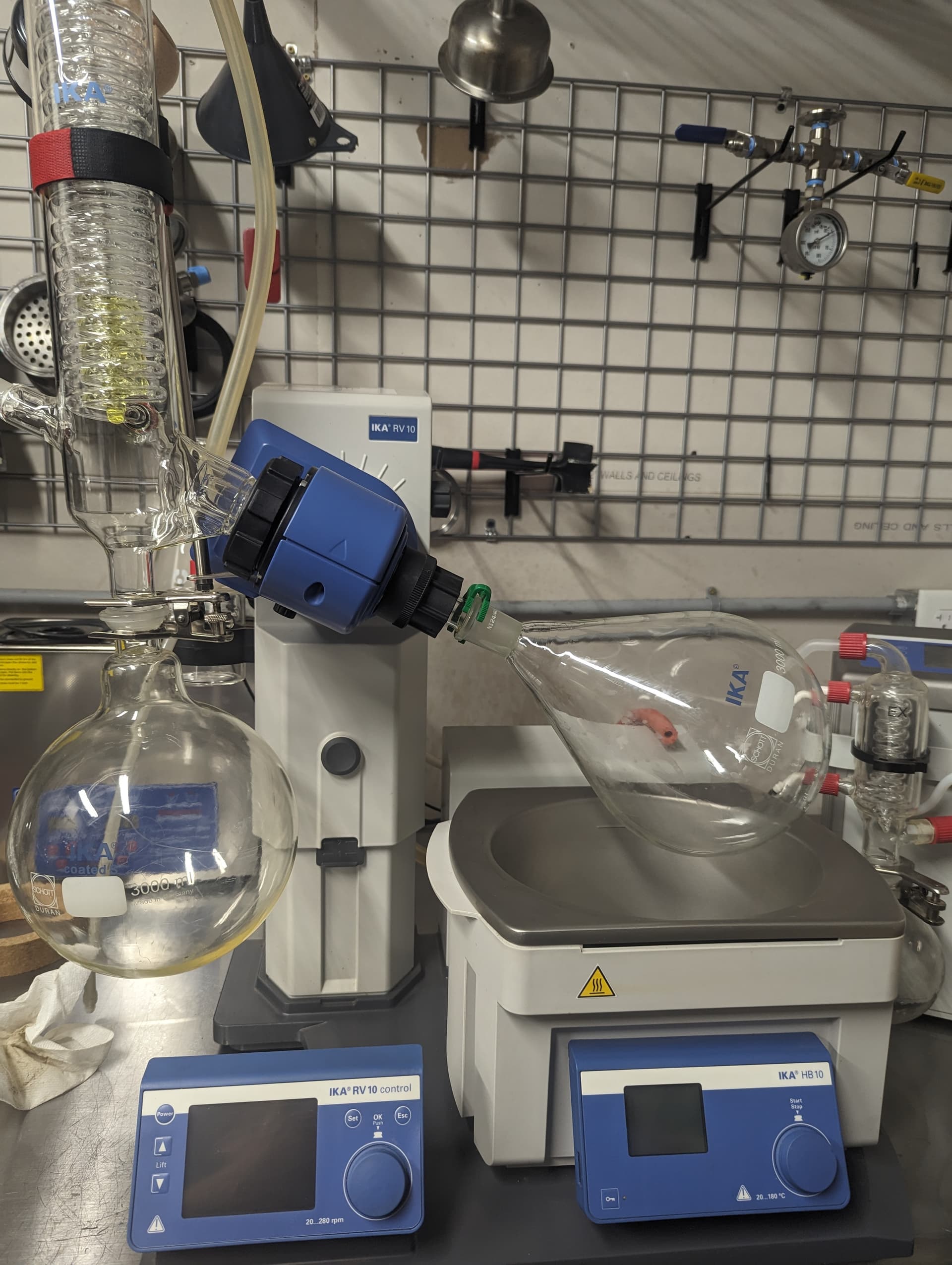 RV10 benchtop rotovap new in box Equipment For Sale Future4200